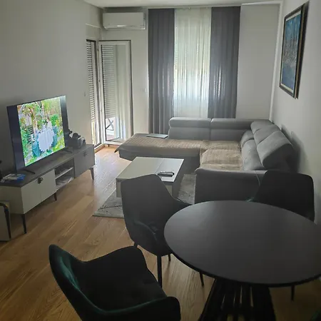Apartament Leki